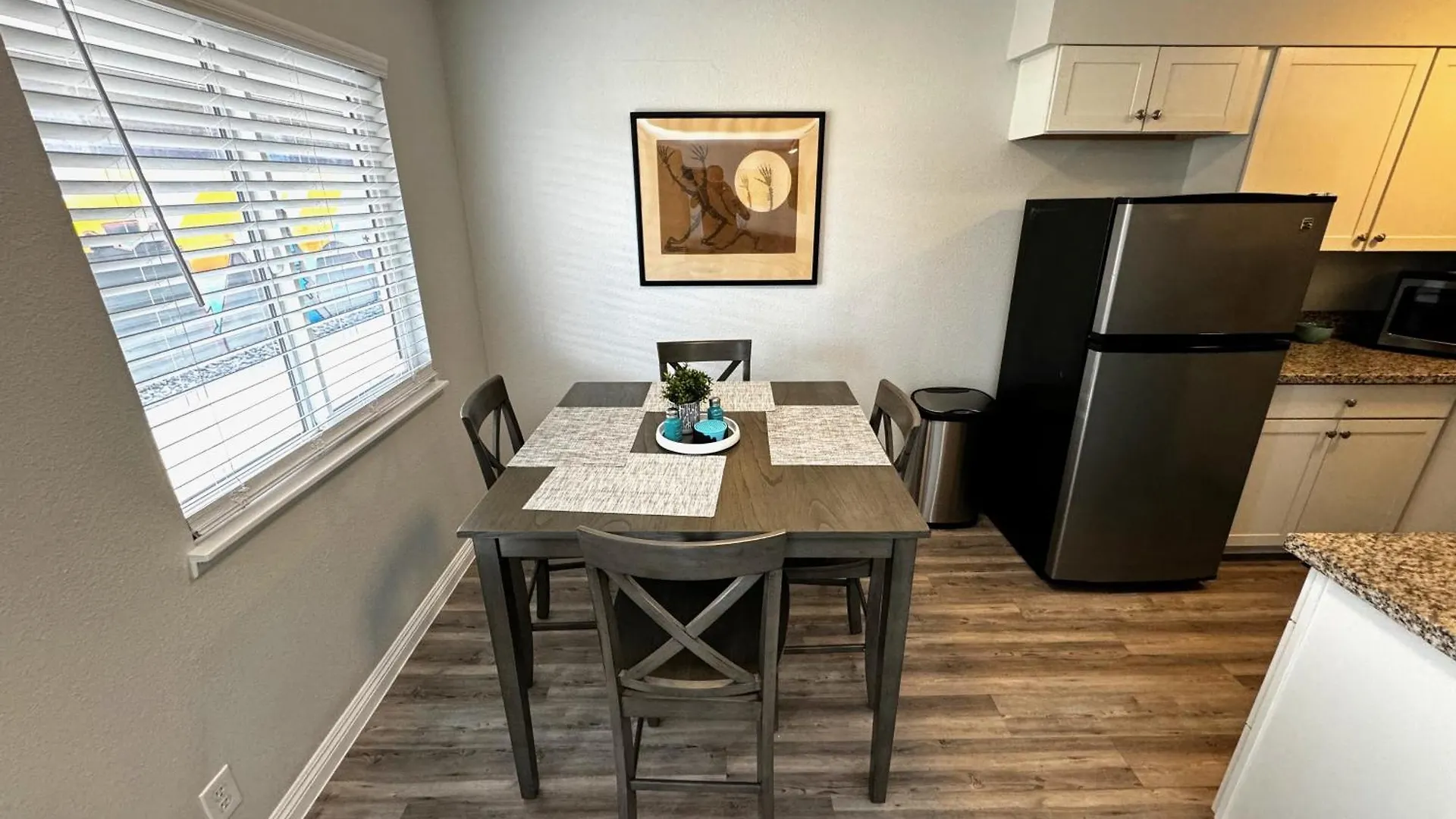Downtown Las Vegas Walk Everywhere Turnkey Mid-Century Apartments Fully Furnished & Renovated!